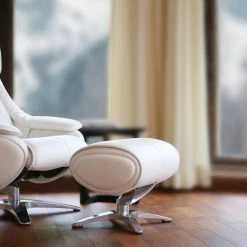 Baths GFA Alpha Leather Recliner And Foot Stool