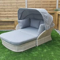 Signature Weave Meghan Daybed