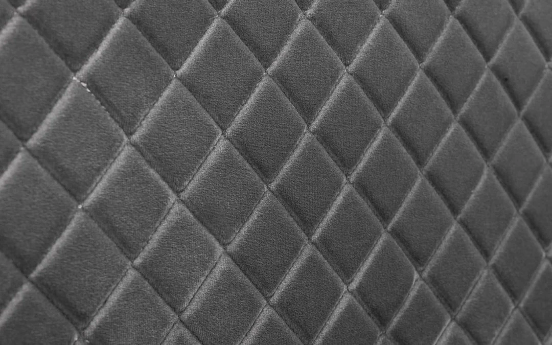 Julian Bowen Sanderson Diamond Quilted Velvet Bed