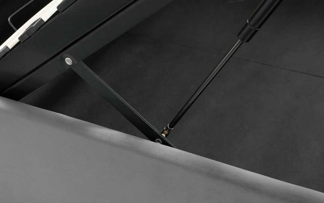 Julian Bowen Sanderson Diamond Quilted Velvet Ottoman Bed