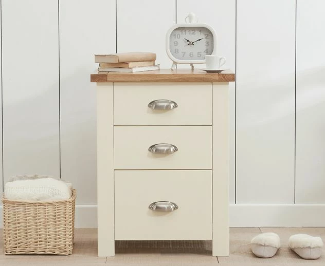 Mark Harris Furniture Sandringham Oak And Cream 3 Draw Tall Bed Side Table