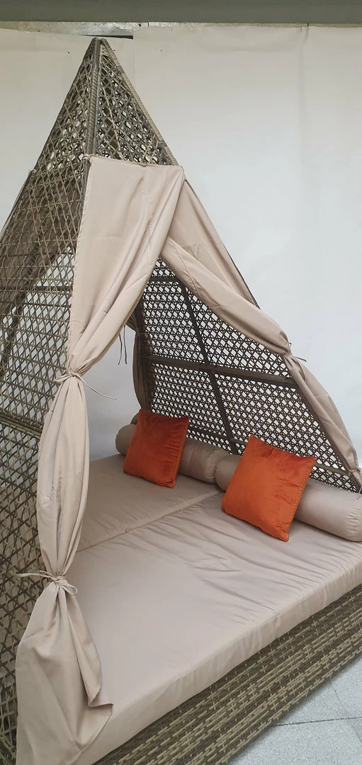 Signature Weave Tee Pee Baths